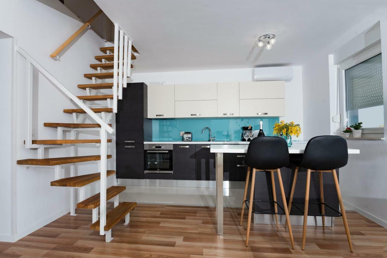 Alemar Apartment